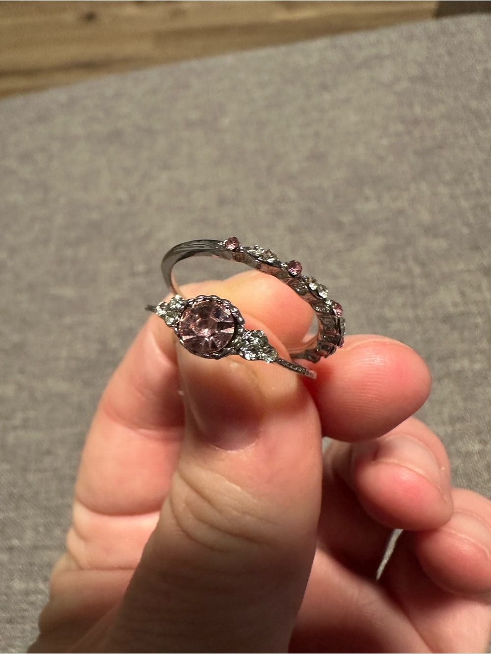 Silver and pink rings New